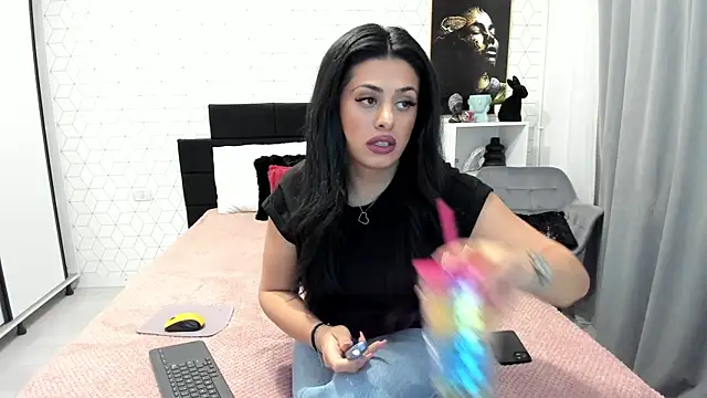 Heidix online show from 04/16/26, 03:35