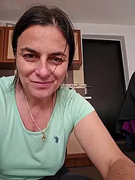 IsabelleCraft online show from 12/15/25, 12:31