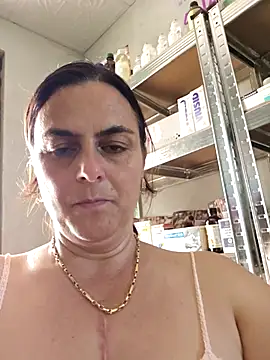 Snapshot of IsabelleCraft chatting on 06/29/26, 10:15 IsabelleCraft online show from 06/29/26, 10:15