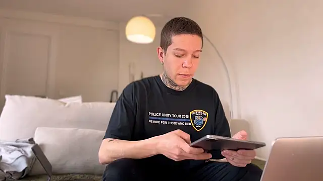 Snapshot of Harry_Jen chatting on 03/14/25, 08:42 Harry Jen online show from 03/14/25, 08:42