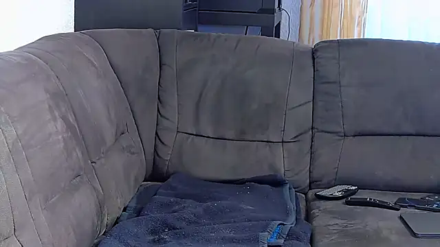 Snapshot of grandcool chatting on 12/22/25, 08:22 grandcool online show from 12/22/25, 08:22