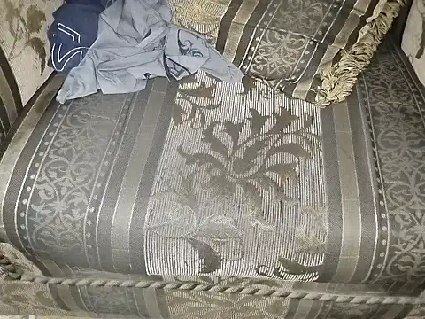 Snapshot of robertocastillo-2017 chatting on 09/09/25, 03:28 robertocastillo-2017 online show from 09/09/25, 03:28