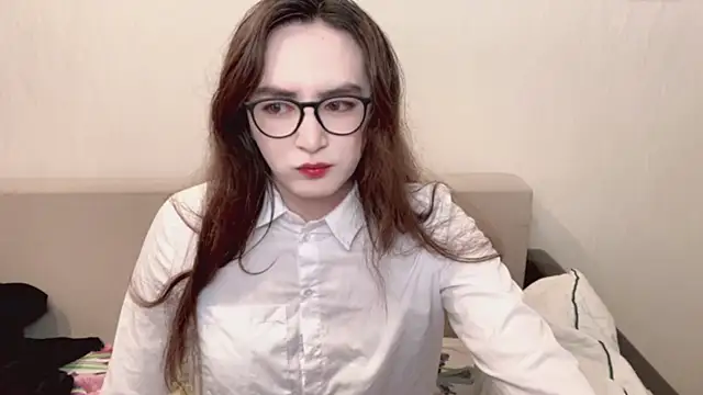 Snapshot of MinniMaksy chatting on 06/28/26, 10:05 MinniMaksy online show from 06/28/26, 10:05
