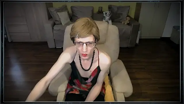 clementine online show from 03/09/26, 08:18