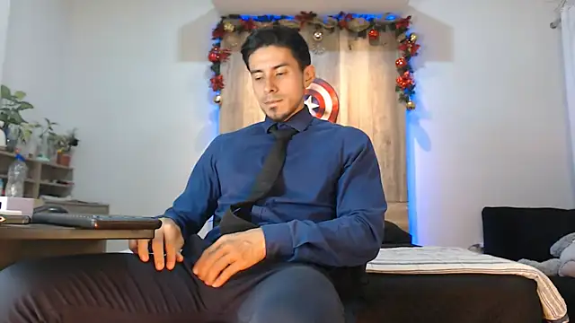 Andrew 4  online show from 12/23/25, 05:16