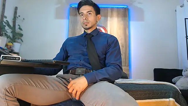 Andrew 4  online show from 02/19/26, 01:56