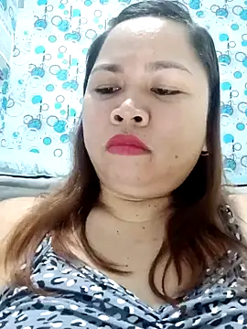 XXLorie 02 online show from 02/14/25, 11:53