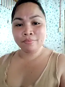 XXLorie 02 online show from 02/17/25, 02:31