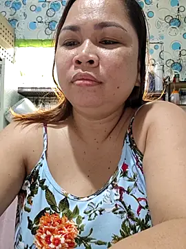 Snapshot of XXLorie_02 chatting on 06/16/26, 11:29 XXLorie 02 online show from 06/16/26, 11:29
