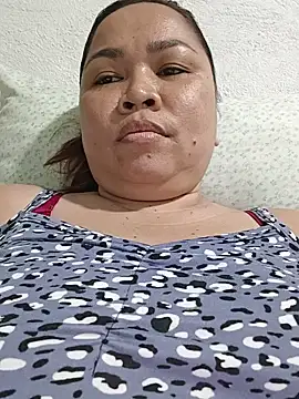 Snapshot of XXLorie_02 chatting on 06/30/26, 01:28 XXLorie 02 online show from 06/30/26, 01:28
