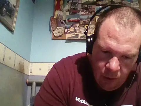 thickdick12331 online show from 10/21/25, 08:20