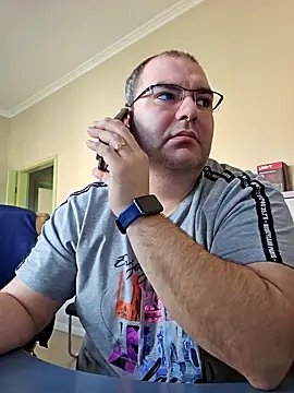 Andrew1900529 online show from 02/07/25, 10:50