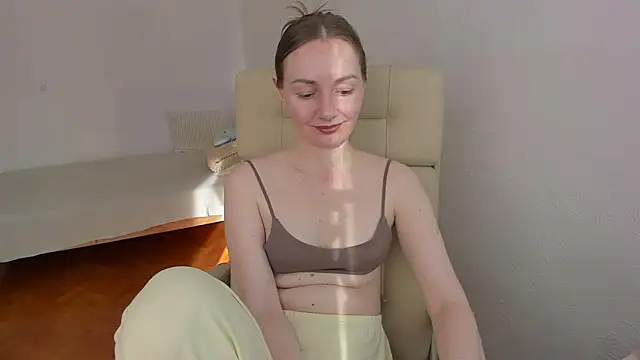 Snapshot of CandyAshley chatting on 06/06/26, 04:06 CandyAshley online show from 06/06/26, 04:06