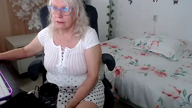 Ghertrude52 online show from 05/20/26, 04:18