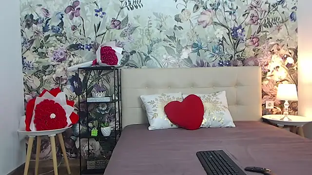 RoseDiamond06 online show from 02/26/26, 09:47