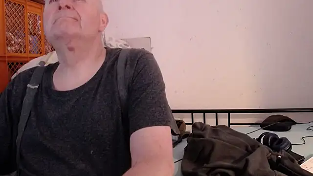 Vandrino online show from 04/19/26, 06:32