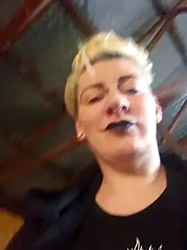 PinkTheHawk online show from 12/03/25, 06:43