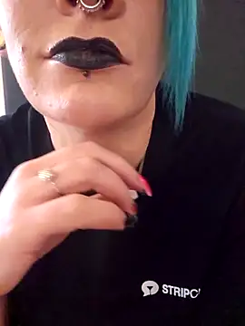 PinkTheHawk online show from 04/09/26, 02:55