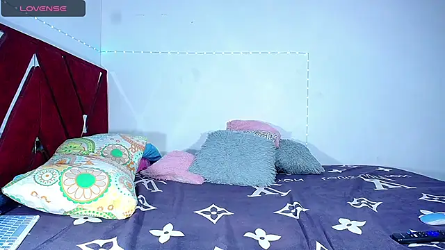 DanisaBrown online show from 12/06/24, 08:07