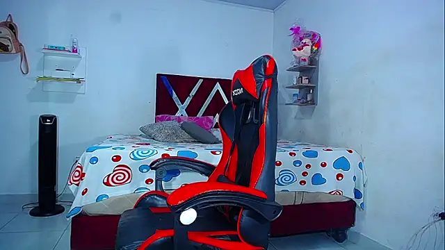 DanisaBrown online show from 06/15/26, 04:42