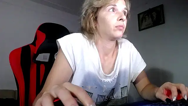 SexxyLety online show from 09/15/25, 08:20