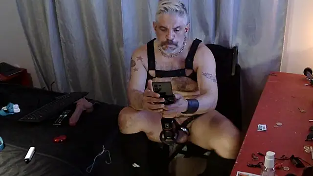 Bostophot73 online show from 03/20/25, 08:09