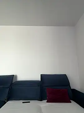 Snapshot of Rileysim88 chatting on 01/08/25, 09:53 Rileysim88 online show from 01/08/25, 09:53