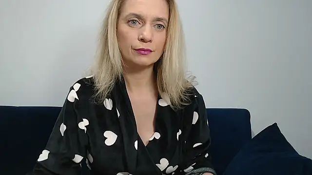 Snapshot of MysticCreature chatting on 02/08/25, 06:12 MysticCreature online show from 02/08/25, 06:12