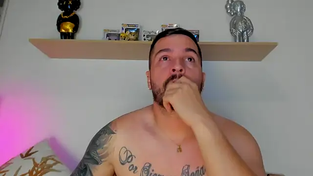 camilo restrepo21 online show from 10/20/25, 12:00