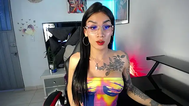 Salo hot04 online show from 11/05/25, 10:54