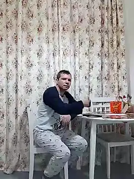 Snapshot of Lucy_1_roso chatting on 12/26/24, 06:41 Lucy 1 roso online show from 12/26/24, 06:41