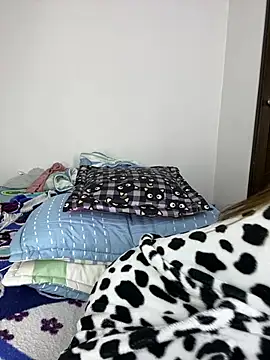 Snapshot of sandylau chatting on 07/14/26, 02:05 sandylau online show from 07/14/26, 02:05