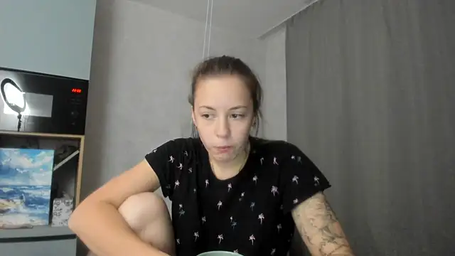 Snapshot of why_again_me chatting on 11/09/25, 07:01 why again me online show from 11/09/25, 07:01