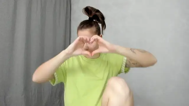 Snapshot of why_again_me chatting on 02/08/26, 08:12 why again me online show from 02/08/26, 08:12