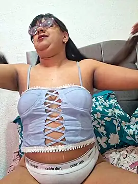 ZaidaWet online show from 10/13/25, 02:17