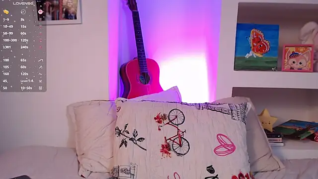 Snapshot of lailypink chatting on 07/11/26, 04:21 lailypink online show from 07/11/26, 04:21