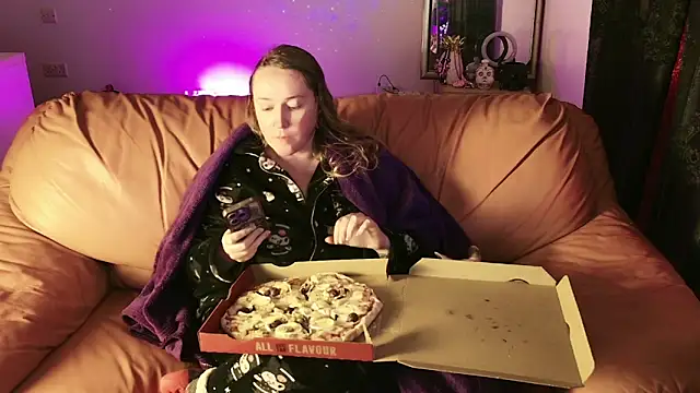 kisicaxx online show from 01/14/25, 07:43