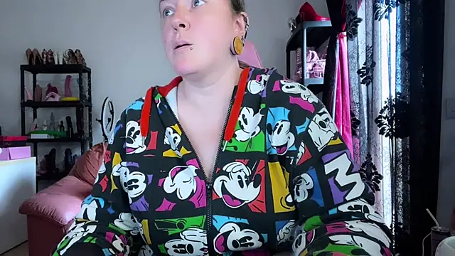 kisicaxx online show from 03/24/26, 10:42