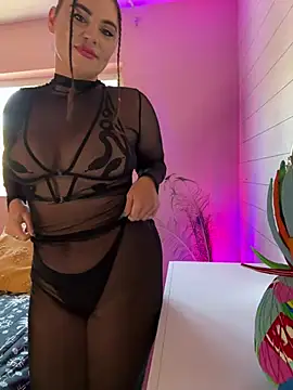 Snapshot of lovely_beast chatting on 03/21/25, 04:18 lovely beast online show from 03/21/25, 04:18