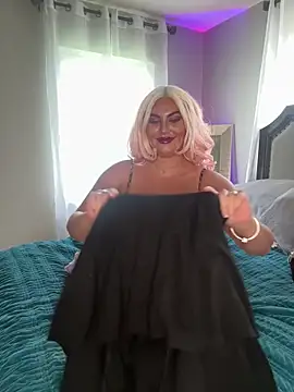 Snapshot of lovely_beast chatting on 09/08/25, 03:11 lovely beast online show from 09/08/25, 03:11