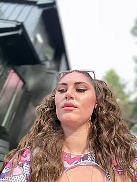 lovely beast online show from 02/24/26, 10:52