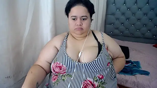 hotlesby4uxxx online show from 12/12/24, 11:03