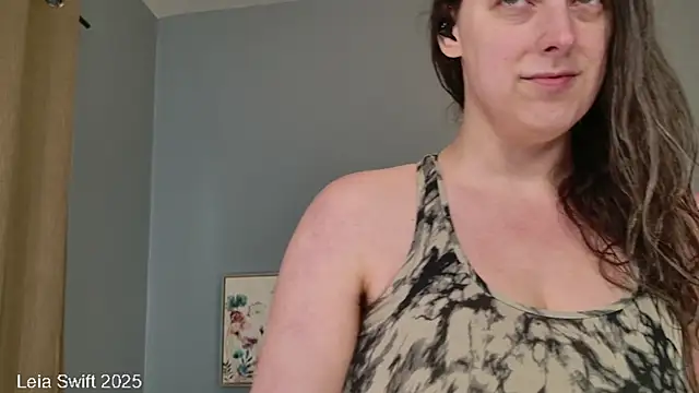 LeiaSwift online show from 02/08/25, 07:49