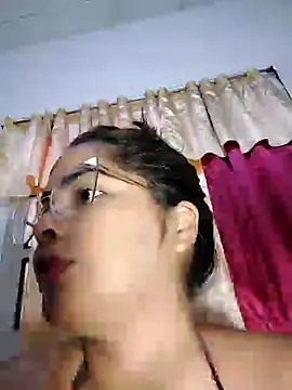 Snapshot of missmelissa_ chatting on 12/29/24, 12:12 missmelissa  online show from 12/29/24, 12:12