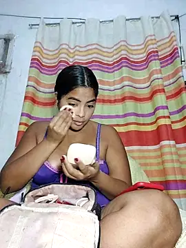 Snapshot of missmelissa_ chatting on 09/20/25, 10:27 missmelissa  online show from 09/20/25, 10:27