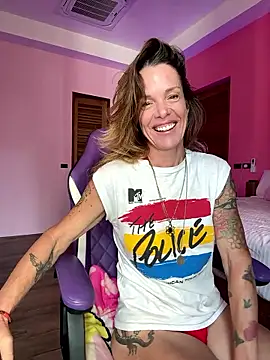 mommyselenafit  online show from 01/11/26, 03:22