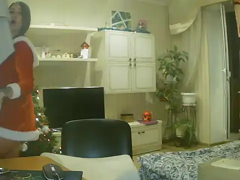 Valerivv online show from 12/25/24, 11:31