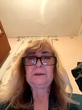 Irina2909xh online show from 11/02/25, 12:13