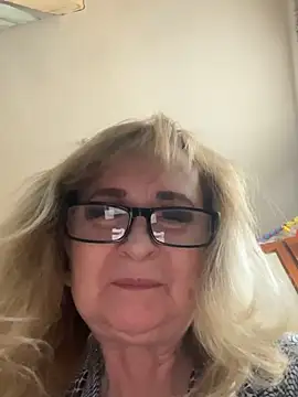 Irina2909xh online show from 03/15/26, 10:10