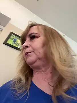 Irina2909xh online show from 03/18/26, 11:02